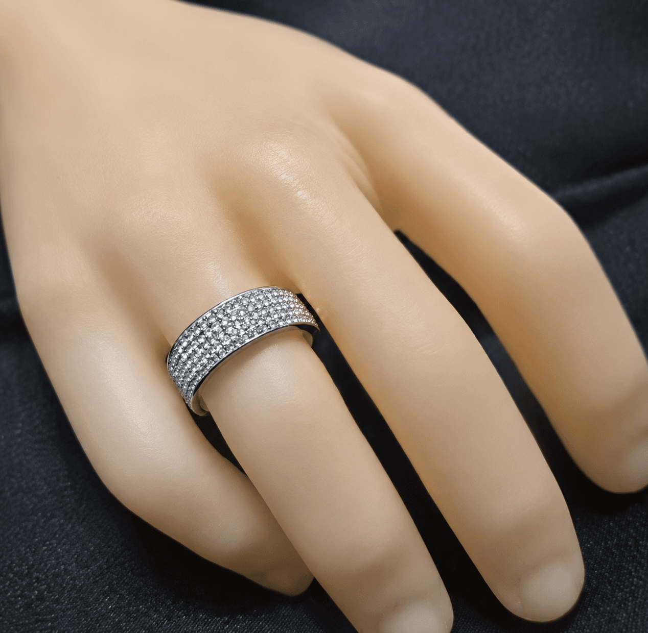 Men's Stunning 8mm Stainless Steel Cubic Zirconia Inlaid Wedding Band